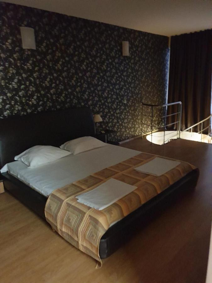 Guest House California Поморіє Екстер'єр фото